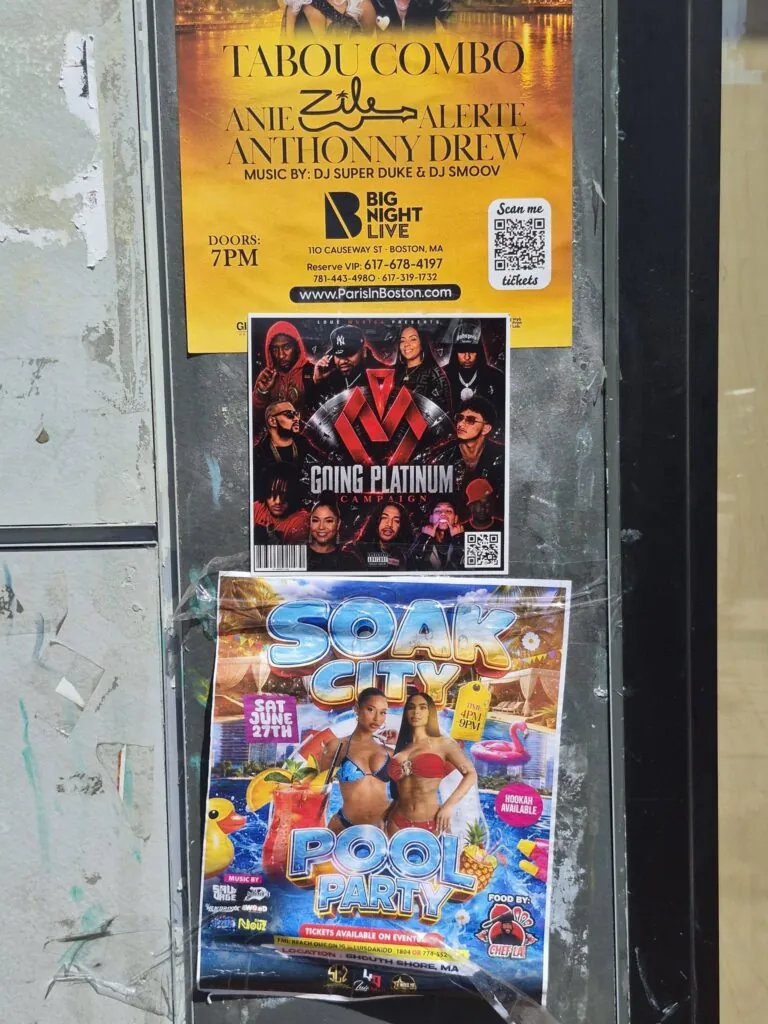 Ahora Flyers